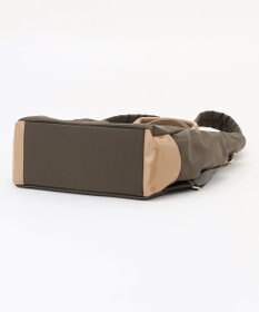 LA BAGAGERIE ツイルナイロン×エナメル リュックサック