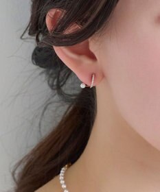 Phoebe 【痛くないシリーズ】ラインストーンパールフロートライトフィットイヤリング　シャンパンゴールド