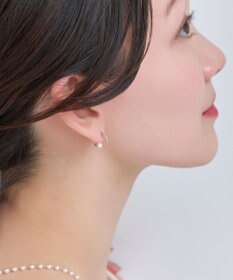 Phoebe 【痛くないシリーズ】ラインストーンパールフロートライトフィットイヤリング　シャンパンゴールド