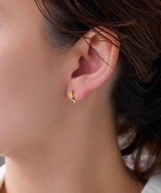 Phoebe 【金属アレルギー対応】【痛くないシリーズ】ツイストバービジューライトフィットイヤリング　ゴールド
