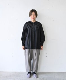 muuc リネンウールのスラックスパンツ