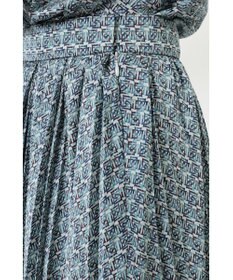 DAKS サテンプリントプリーツスカート