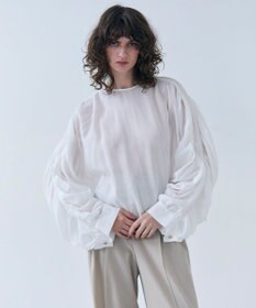 BEIGE， 【洗える】PAULINE / タックギャザーリネンボリュームブラウス