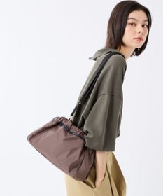 LeSportsac E/W CITY DRAWSTRING BAG /アップタウンダークチョコ/ブラック