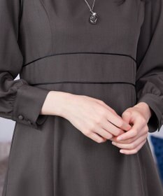 Tiaclasse L パイピングフレアワンピース