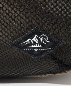 JOSEPH ABBOUD MOUNTAIN 【軽量/撥水】コーデュラナイロンリップ サコッシュ
