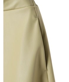 Green Parks レザーライクキリカエＡラインスカート