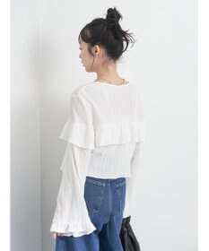 earth music&ecology フリル切替えショートブラウス