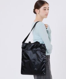 LeSportsac N/S LAPTOP BAG/ブラックシャイン