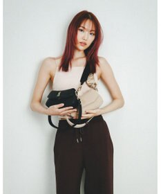 STEVE MADDEN BTAIGA ラウンドフラップショルダー2WAYバッグ