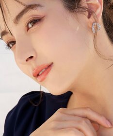 Tiaclasse 【金属アレルギー対応】ウェーブサークルピアス