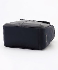 Y'SACCS NEWナイロン×レザーコンビシリーズ　前ポケットラージリュックサック