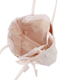 Maison de FLEUR リボンチャーム付き3ルームトートバッグ