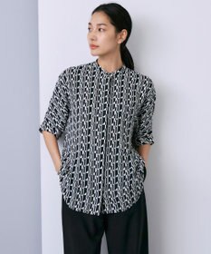 ICB 【人気のため新色追加・接触冷感・UVケア・速乾・洗える】BackSatinAmunzen 5分袖バンドカラーブラウス ブラック×オフホワイト柄系