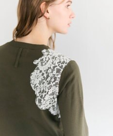 BEIGE， WILLOW / アシンメトリーレースクルーネックニット