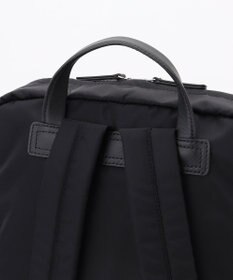 Y'SACCS NEWナイロン×レザーコンビシリーズ　前ポケットラージリュックサック