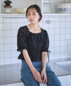 earth music&ecology 透かし花柄ブラウス