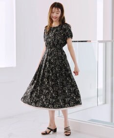 Tiaclasse 【袖が選べる・洗える】配色モノクロ花柄ワンピース