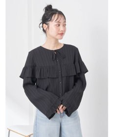 earth music&ecology フリル切替えショートブラウス
