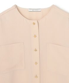 BEIGE， 【WEB限定・洗える】CLARION / ゴールド釦クルーネックブラウス