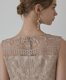 GRACE CONTINENTAL コ－ド刺繍タイトドレス