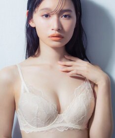 Wing ブラジャー 立体感のあるバストをメイク ふっくらデコルテ きれいな谷間 ブラのズレ・浮きを軽減 【ハイライトブラ】 ブラ CB4000 ウイング／ワコール