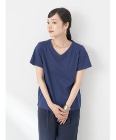 earth music&ecology ＶネックＴシャツ（汗じみ防止）