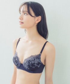 Wing ノンワイヤーブラジャー 【シンクロブラ】 動いてもズレにくい やさしくボリュームメイク MB4017 ウイング／ワコール