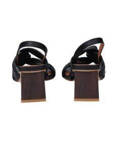 INTER-CHAUSSURES 【ANGEL ALARCON】スクエアトウクロスベルトサンダル