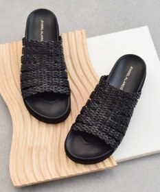INTER-CHAUSSURES 【ANGEL ALARCON】フットベッドラフィアサンダル