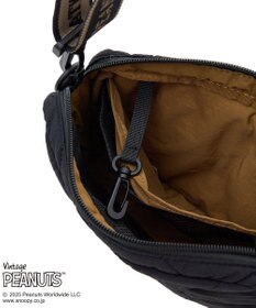 Green Parks ■PEANUTS キルティングショルダー