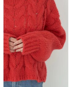 earth music&ecology ローゲージ手編み風ケーブルプルオーバー