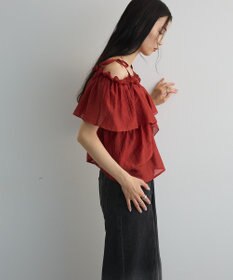 Green Parks マルチＷＡＹオフショルフリルブラウス