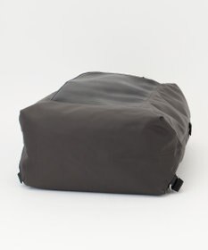 Y'SACCS ナイロン×リサイクルレザー　コンビマルチリュック