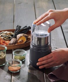 YAMATO テーブル＆キッチン ドライフードミル / ブラック / VML-10-K