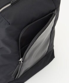 Y'SACCS ナイロン×リサイクルレザー　コンビマルチリュック