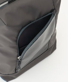 Y'SACCS ナイロン×リサイクルレザー　コンビマルチリュック