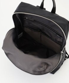 Y'SACCS ナイロン×リサイクルレザー　コンビマルチリュック