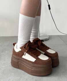 WEGO 厚底ワイドシューレーススニーカー