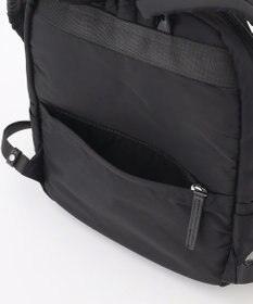 LA BAGAGERIE エナメルアクセントリュックサック