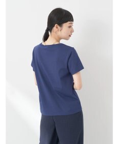 earth music&ecology ＶネックＴシャツ（汗じみ防止）