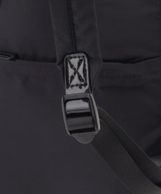 LA BAGAGERIE エナメルアクセントリュックサック