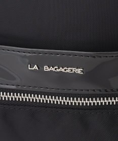 LA BAGAGERIE エナメルアクセントリュックサック