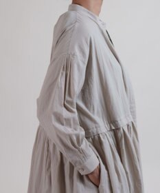 muuc 花刺繍モチーフのコットンローンワンピース