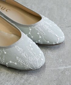 muuc イラカ柄刺繍のバレエシューズ