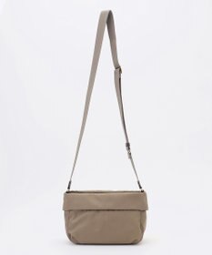 LA BAGAGERIE ダブルフロントポケットショルダー