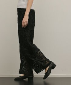 GRACE CONTINENTAL パネル刺繍パンツ