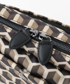 Y'SACCS キュービックモノグラム　スクエアショルダー