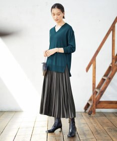 ICB 【洗える】 コンパクトウール Vネックプルオーバー