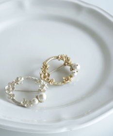 Pisceans フローラル&コットンパールブローチ